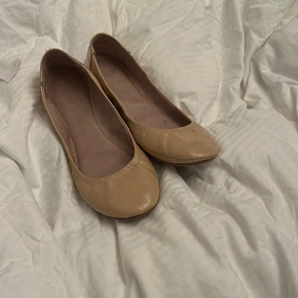 Vince Camino nude leather ballet flats